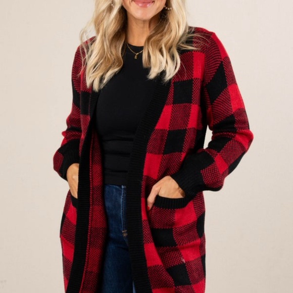 Chic buffalo plaid Red and Black Checkered sweater Cardigan - Picture 1 of 4